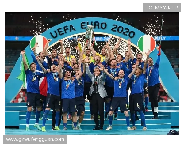 足球左前卫球星身高体重分析及其对比赛表现的影响探讨 足球左前卫球星身高体重分析及其对比赛表现的影响探讨