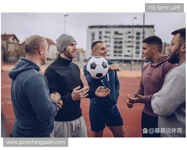 足球巨星齐聚一堂盛宴回顾聚焦顶级球员精彩瞬间与传奇对话